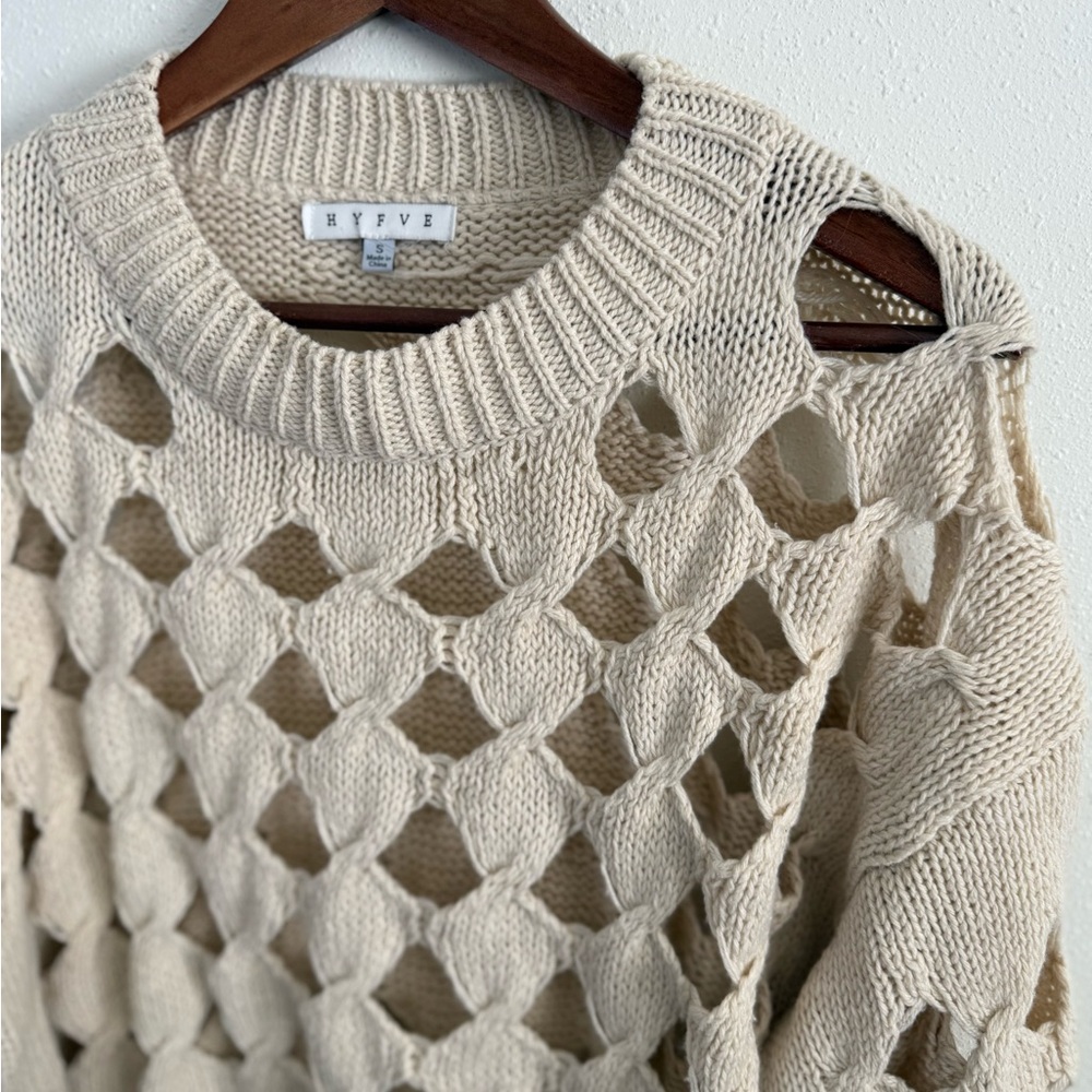 HYFVE Open Knit Crochet Sweater Cream Chunky Pullover Small